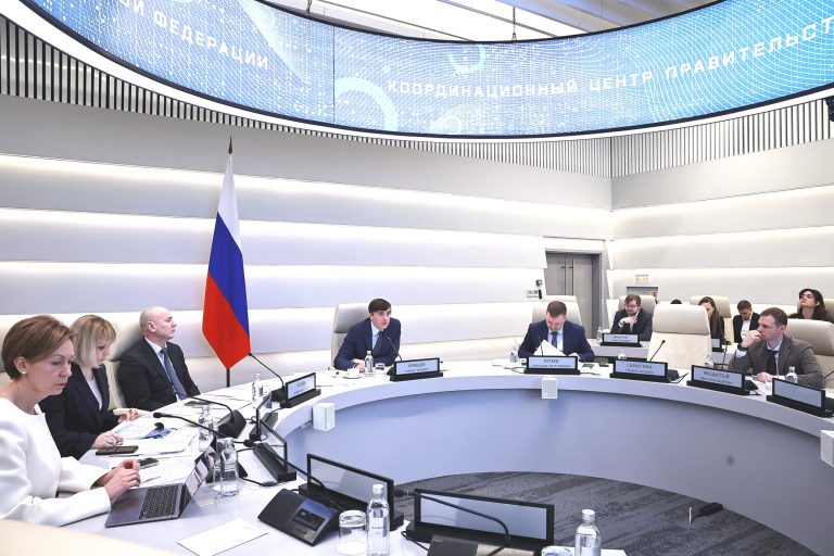 Сергей Кравцов впервые провел совещания с директорами всех школ России