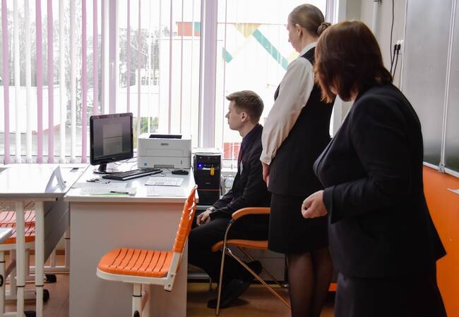 Брянские выпускники приняли участие в тренировочных экзаменах