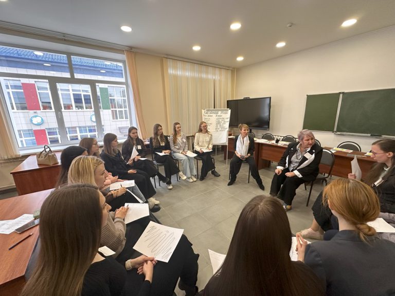 Психологи обменялись опытом на «Параде звёзд» в Брянске